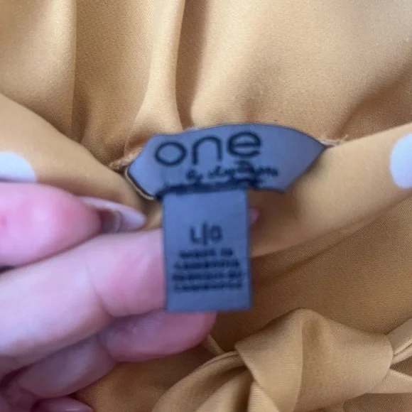 #338 Styling Yellow Polka Dot Ankle Pants (like New) - Picture 2 of 8